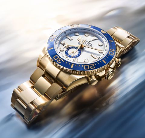 rolex-yacht-master-II-yellow-gold-ambiance-m126688-0001-landscape