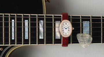 Cartier Uhren Baignoire Kollektion Desk