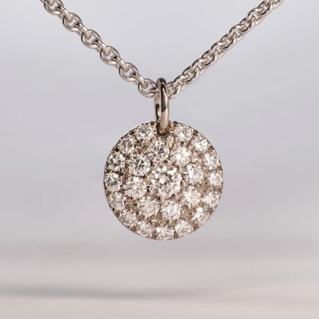 JuwelierDührkoop JochenPohl Halsschmuck 1040x1040px