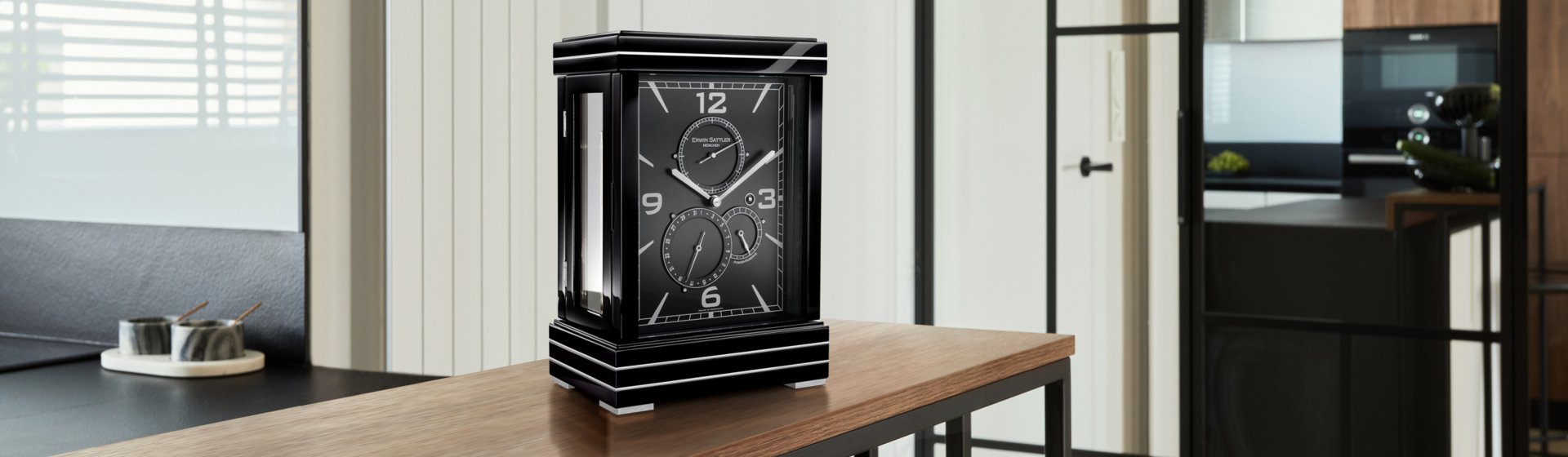 Erwin-Sattler-Tischuhren-desk